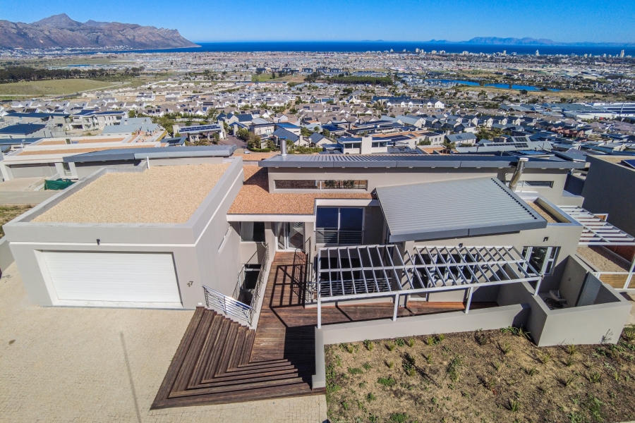 To Let 5 Bedroom Property for Rent in Fairhaven Country Estate Western Cape